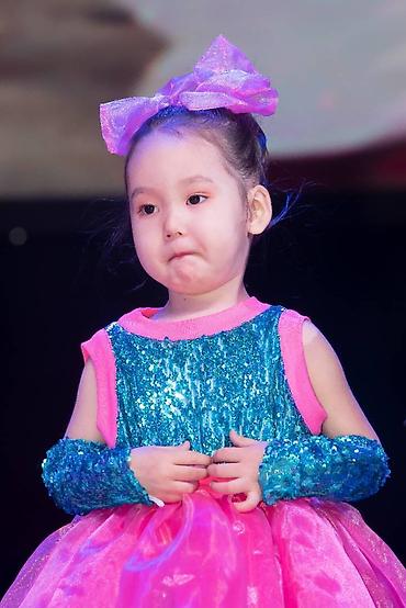 Прокат детских карнавальных костюмов: Сдаются на прокат детские формы Барби и Кена на утренники для детей — 13