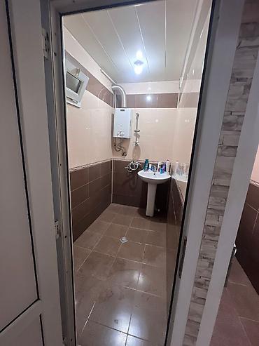 sabunçu kirayə: Bakı şəhəri Sabunçu rayonu Bakıxanov qəsəbəsi Qloriya marketin — 8