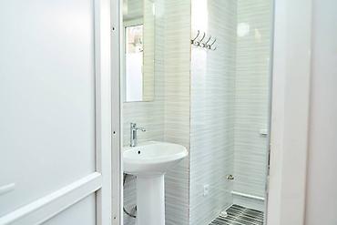 Иссык-Куль 2026: Гостиница 🏨 день ночь сутки Иссык куль Бостери улица Кожомбердиева 57 — 10