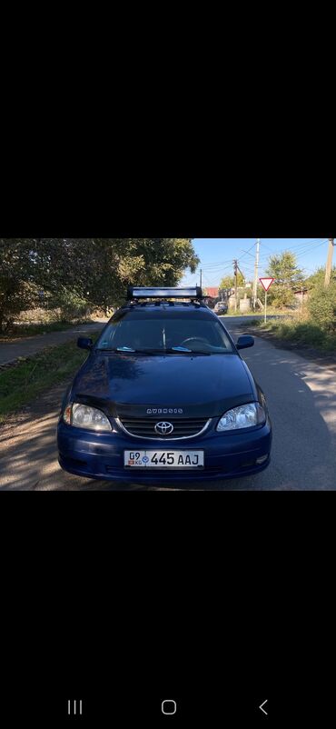 Toyota: Toyota Avensis: 2002 г., 1.8 л, Механика, Бензин, Универсал