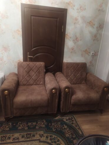 Kreslolar: İşlənmiş, Kreslo, Nabuk, Kredit yoxdur, Çatdırılma yoxdur