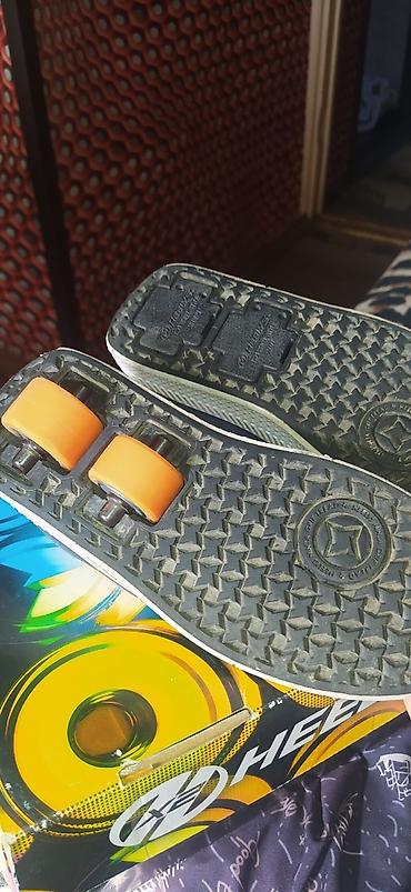 Жаш балдардын бут кийими: Роликовые кроссовки Heelys в хорошем состоянии.Размер 31 и 32.За две — 2