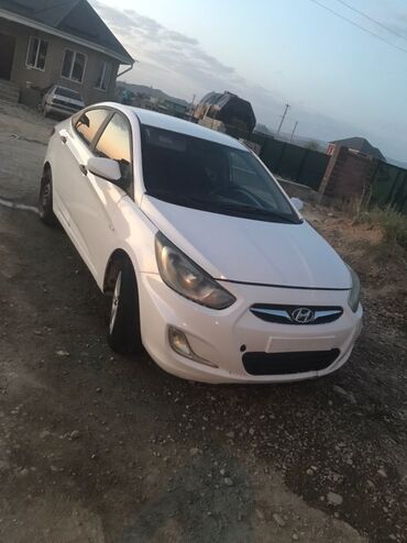 хундей: Hyundai Solaris: 2014 г., 1.4 л, Механика, Бензин, Седан