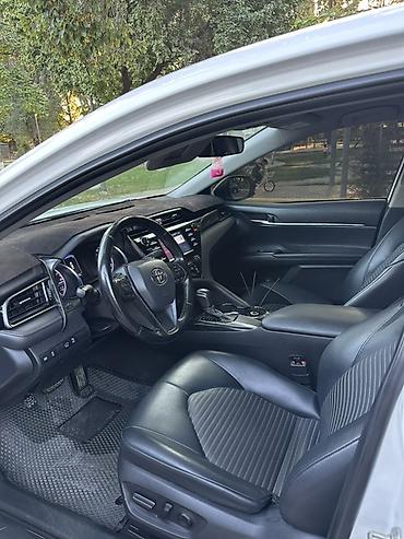 corolla 2018: Toyota Camry: 2020 г., 2.5 л, Автомат, Бензин, Седан — 8