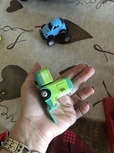 Oyuncaqlar: 13 azn hamisi — 15