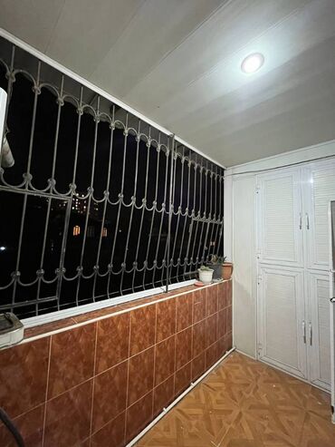 Köhnə tikili: Bakı, 3 otaqlı, Köhnə tikili, m. İnşaatçılar, 80 kv. m — 18