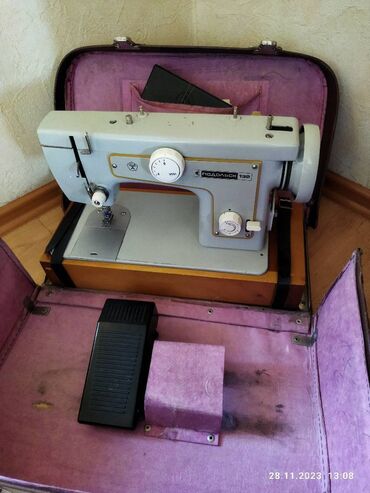 бытовой швейная машинка: Швейная машина