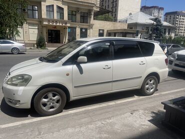 Toyota: Toyota Ipsum: 2003 г., 2.4 л, Автомат, Газ, Минивэн