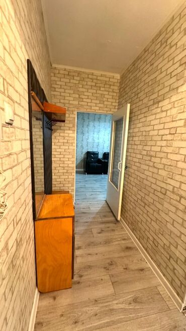 Продажа квартир: 1 комната, 36 м², 105 серия, 4 этаж, Косметический ремонт — 9