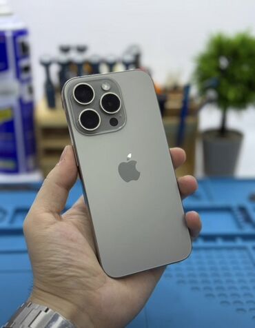 iphone 14 plus: IPhone 15 Pro, Natural Titanium, Face ID