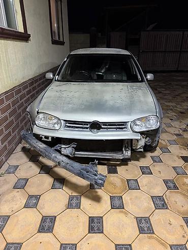 ae 86: Volkswagen Golf: 1999 г., 2 л, Автомат, Бензин, Хэтчбэк — 2