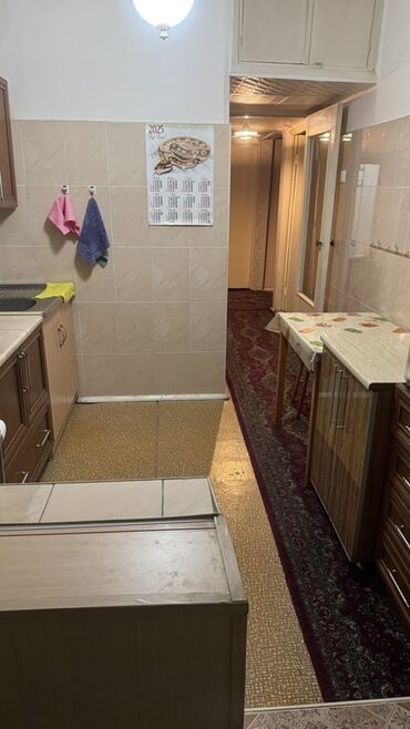 сдаю посуточно квартиру: 2 бөлмө, Толугу менен эмереги бар