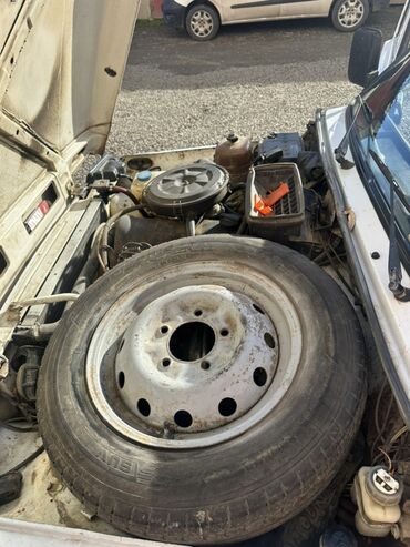 VAZ (LADA): Lada Niva 2131, ağ rəng, 4 qapılı İli 1999. Yürüş 240380. 1.8 — 10