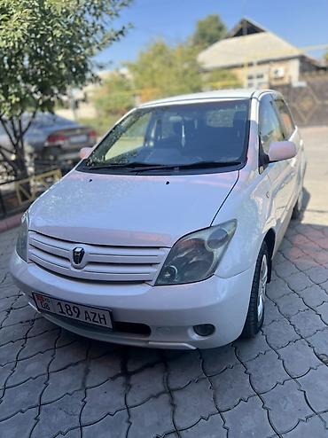 Toyota: Toyota Ist: 2002 г., 1.5 л, Автомат, Бензин, Хэтчбэк — 1