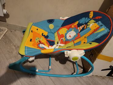 детские машины каталки: Сундук ручной узор 18.000сом с Ореха