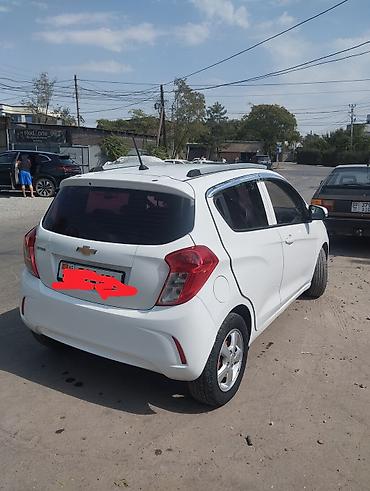 mini ev: Chevrolet Spark: 2018 г., 1 л, Хэтчбэк — 4