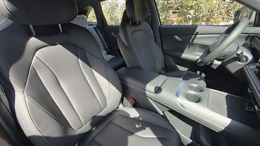 wuling mini ev: Changan CS75 Plus: 2026 г., 1.5 л, Автомат, Бензин, Кроссовер — 8