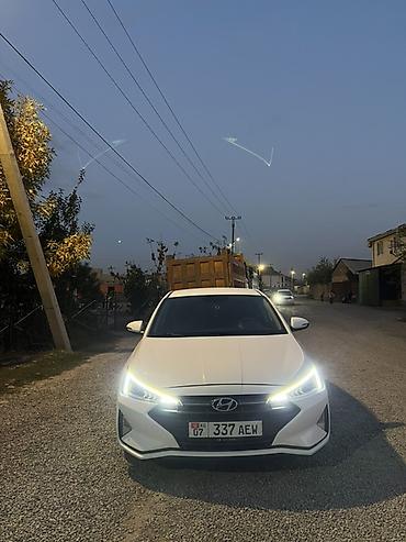 avante 2018: Hyundai Avante: 2018 г., Автомат, Бензин, Седан — 2