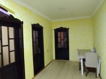 Həyət evləri və villaların satışı: 4 otaqlı, 2 kv. m, Kredit yoxdur, Orta təmir — 5