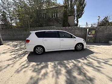 android avto: Toyota Ipsum: 2001 г., 2.4 л, Бензин — 7