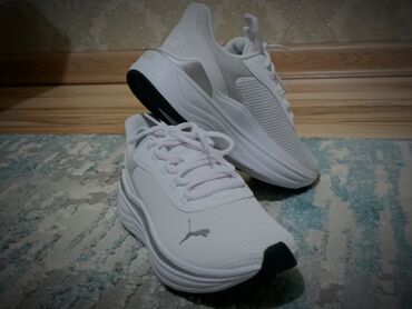 Кроссовки и спортивная обувь: Кроссовки, 38, Puma, Новый, цвет - Белый, Самовывоз at lalafo.kg Кроссовки и спортивная обувь: Кроссовки, 38, Puma, Новый, цвет - Белый, Самовывоз
