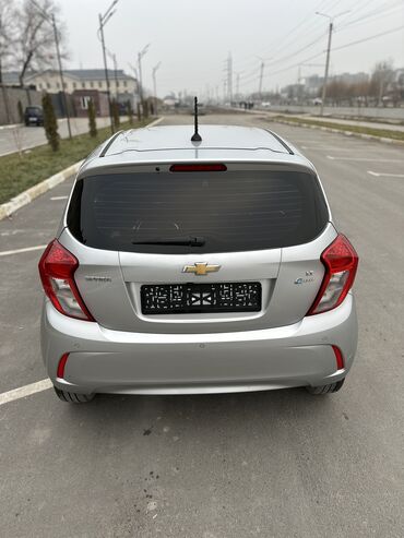 Chevrolet: Chevrolet Spark: 2017 г., 1 л, Автомат, Бензин, Хэтчбэк — 9