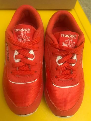 reebok: Reebok brendinden unisex(hem qiz hem oglan ucun) 25 razmer krassovka — 4