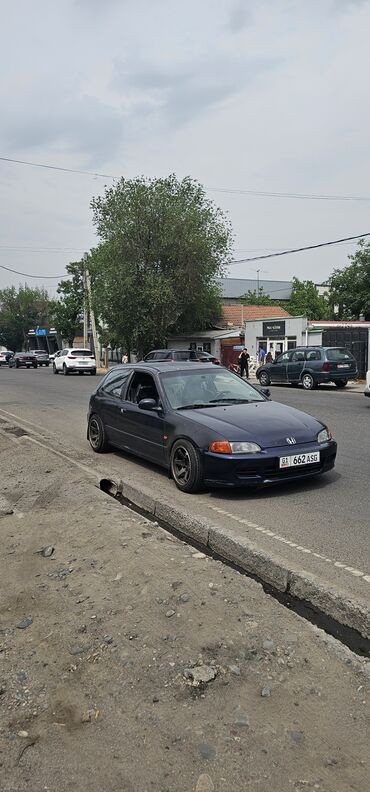 крыло для хонда фит: Honda Civic: 1992 г., 2 л, Механика, Бензин, Хетчбек
