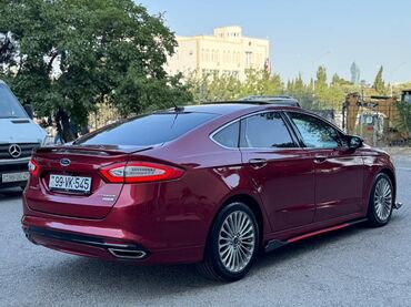 Ford: Ford Fusion – qırmızı mettalik sedan - Korpus: 4 qapılı sedan — 7