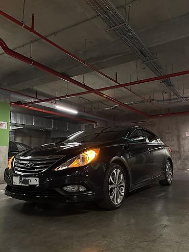 sideniya: Hyundai Sonata: 2 l | 2014 il Sedan — 3