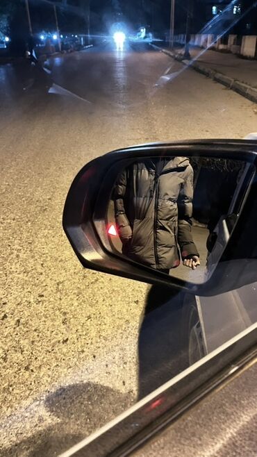 Yük maşınları: Ağ rəngli yük/furqon tipli mikroavtovan Xüsusiyyətlər: - Geniş yan — 12