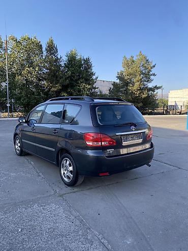 devo matiz: Toyota Avensis: 2001 г., 2 л, Автомат, Бензин, Минивэн — 4