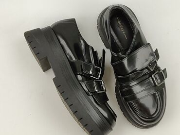 дешеве жіноче взуття: Bershka, Półbuty damskie, rozmiar 39