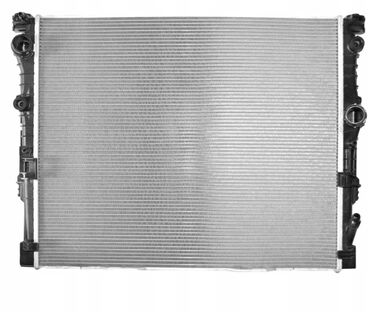 радиаторы охлаждения: Радиатор охлаждения двигателя 
bmw g30