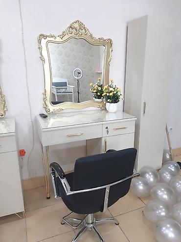 Salon, tibbi mebel: 📍Bınəqədi Sentrali Tek guzgu ve Masa satilir 2 eded var Yenidi salon — 1