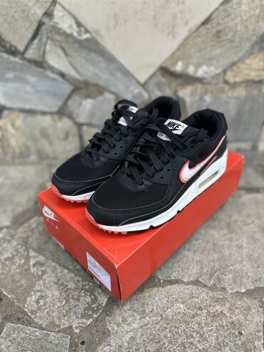 snale za novac: Nike, 37.5, bоја - Crna