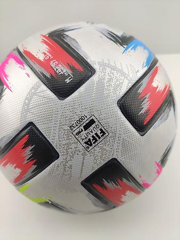 Toplar: Futbol topu "Adidas". Professional keyfiyyətli futbol topu. Metrolara — 4