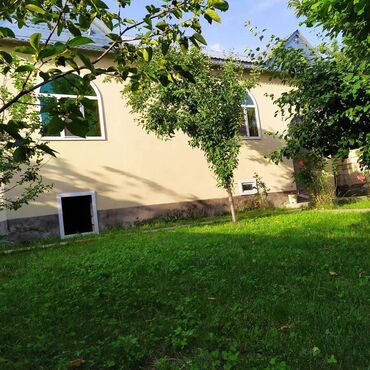 yarim tikili heyet evleri: 70 м², 3 комнаты, Газ, Электричество, Водопровод