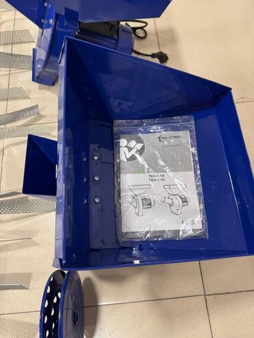 Кормодробилки: Компания "ТехноМаш" предлагает две модели дробилок, предназначенные — 10