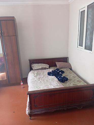 Otaq tek qalan adamlara verilir yeni başqa 3 nefer qalir kamunal ev