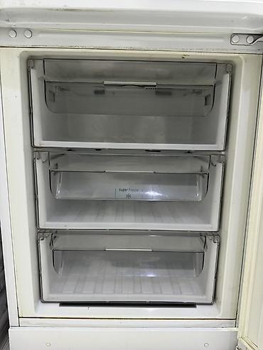 Бытовая техника: Продается абсолютно рабочий Холодильник Hotpoint-Ariston — 4