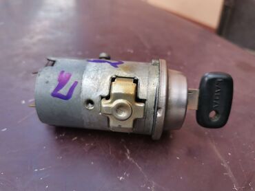 Auto delovi: Brava paljenja Lada 2121,21213,21214 Niva, Lada 7 Riva br.2. Polovno — 7