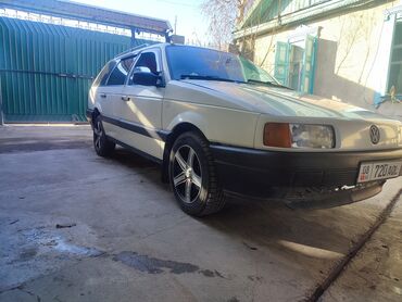 Volkswagen: Volkswagen Passat: 1990 г., 1.8 л, Механика, Бензин, Универсал