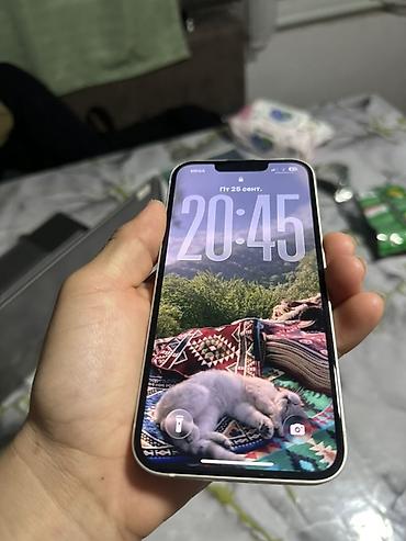 оригинальные аирподсы 1: IPhone 13белый цвет (Starlight). Компактный корпус с плоскими гранями — 6