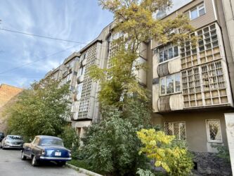 продаю дом петрофка: 1 комната, 45 м², Индивидуалка, 5 этаж, Старый ремонт