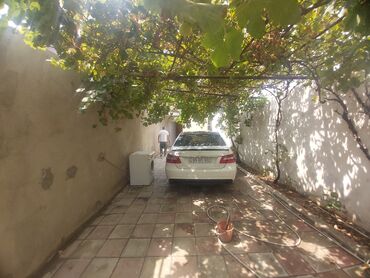 binəqədi qəsəbəsində həyət evləri: 60 kv. m, 2 otaqlı, Kombi, Qaz, Su