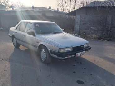 Mazda: Mazda 626: 1985 г., 2 л, Механика, Бензин, Седан — 1
