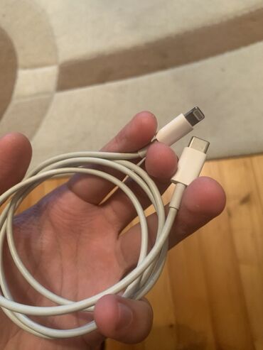 жесткий диск новый: Кабель Apple, Lightning