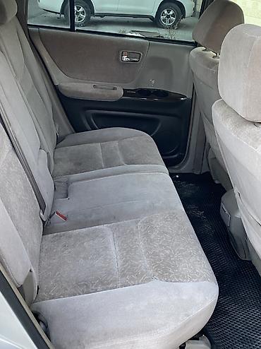 тойото секвоя: Toyota Kluger: 2002 г., 3 л, Автомат, Газ, Кроссовер — 9
