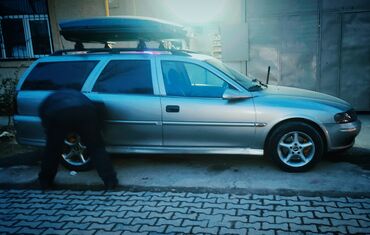 Opel: Opel Vectra: 2000 г., 1.8 л, Механика, Бензин, Универсал